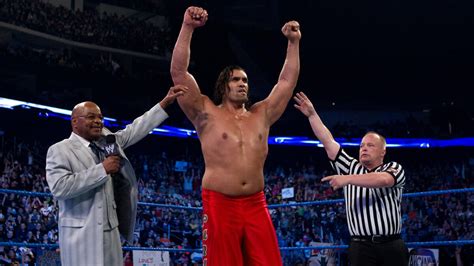 7 Of The Tallest Superstars In Wwe History