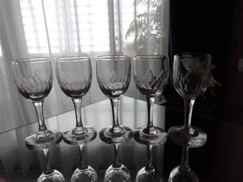 BACCARAT 5 ANCIENS VERRES A VIN PORTO LIQUEUR EN CRISTAL modèle