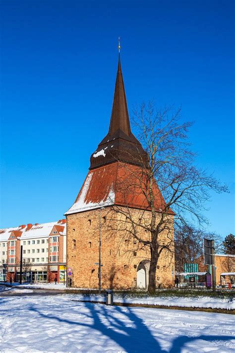 Blick Auf Das Steintor Im Winter In Der Hansestadt Rostock Hansestadt