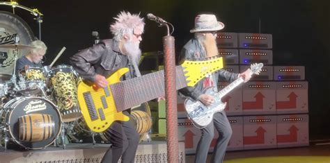 Video Of The Day Zz Top On A 17 String Bass Insta Of Bass