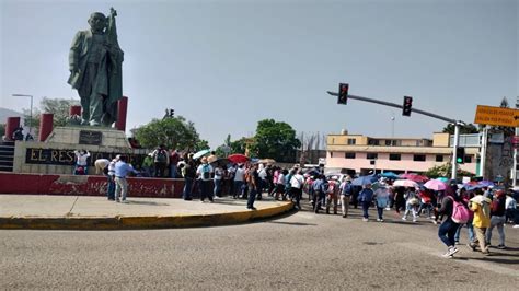 Marcha Masiva De Maestros En Oaxaca Deja A Miles Sin Clases Y Genera