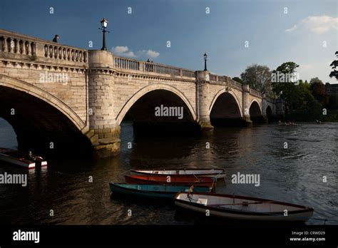 The medieval Richmond Bridge in Richmond, London, is the oldest extant ...