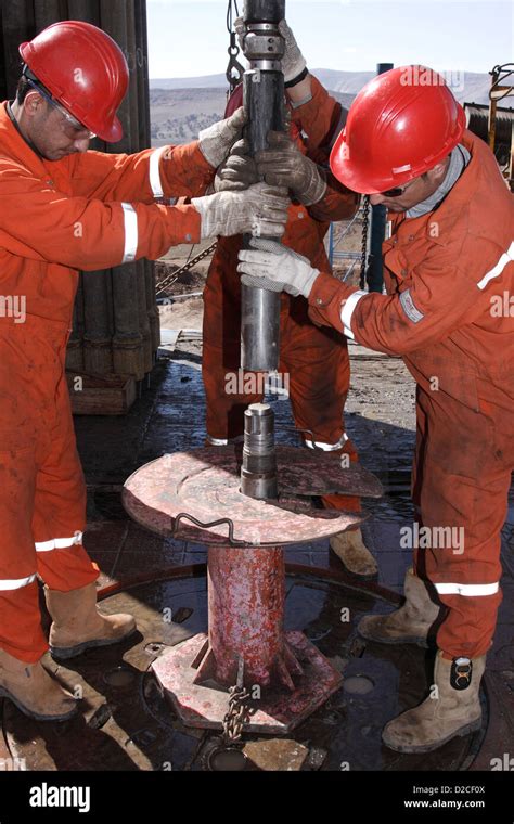 Oil Rig Worker Hi Res Stock Photography And Images Alamy