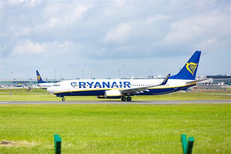 Irish Ryanair Pilots Sign Four Year Pay Deal With The Airline