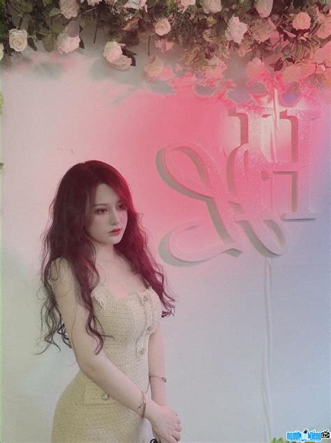 Hot girl Lê Linh Trang