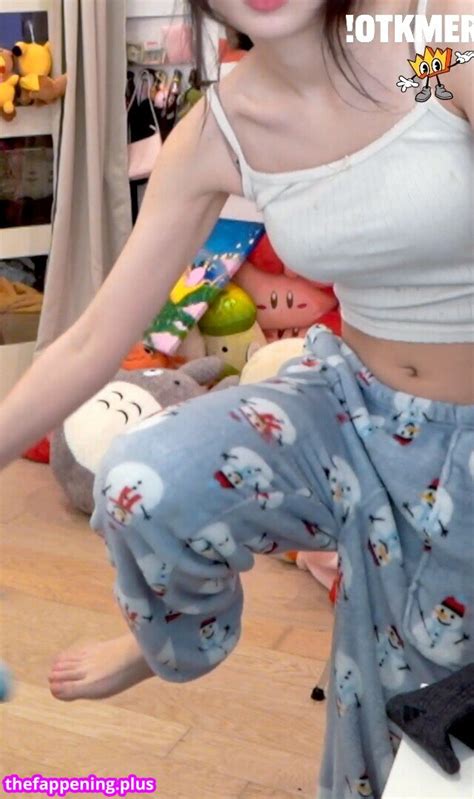 Emiru Emiru Nude OnlyFans Photo 46 The Fappening Plus