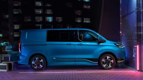 Planning To Tow With The New Ford Transit Custom What Is The