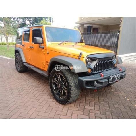 Mobil Jeep Rubicon JK Sport CRD Bekas Tahun 2013 Harga Rp 925 Juta Nego