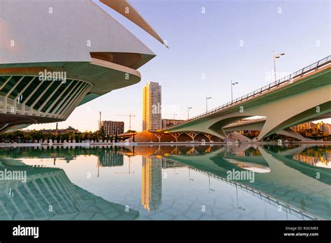 Ciudad De Artes Y Las Ciencias Hi Res Stock Photography And Images Alamy