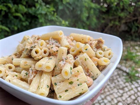 Macarrão Grão de Bico e Bacalhau Iguaria Receita e Culinária