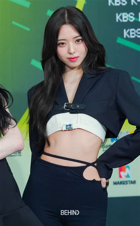 [포토] Itzy 있지 유나 감탄 부르는 인형 미모··· Kbs 가요대축제 레드카펫 네이트 연예