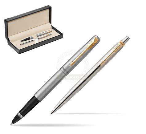 Parker Jotter Stainless Steel Chrome Color Trim GT Pen Rollerball Pen