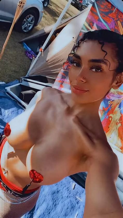 Selfie Nudes FestivalSluts NUDE PICS ORG