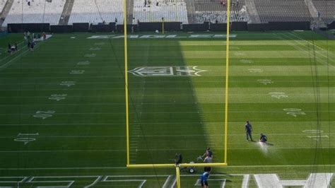 The story behind the green color ban at stadium hosting Packers-Eagles