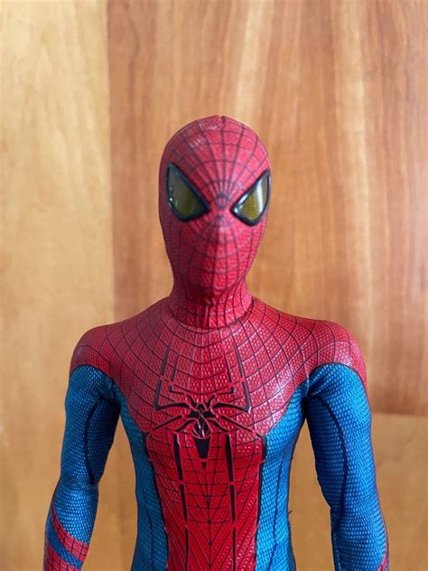 Spider Man Hot Toys 1 6 Collectable Figure Hobbies Toys Toys Games On Carousell