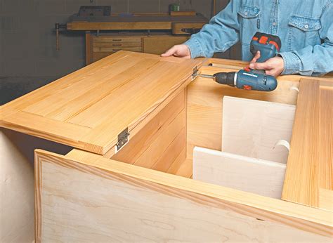 Heirloom Tool Cabinet Woodworking Project Woodsmith Plans