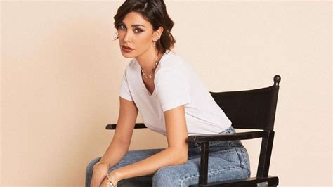 Belen Rodriguez Corpo Spettacolare In Bikini La Confessione Su Di Lui Spiazza