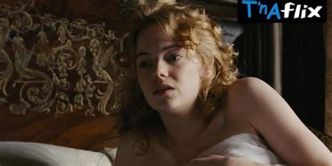 Emma Stone Lesbian Butt Scene In Kinds Of Kindness Margaret Qualley Tnaflix