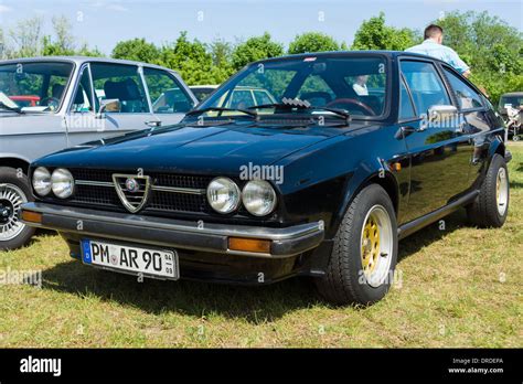 Alfa Romeo Sprint Hi Res Stock Photography And Images Alamy