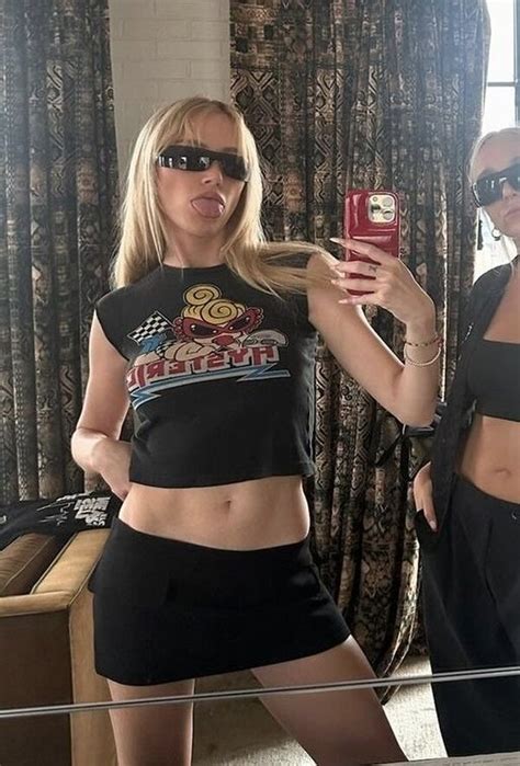 Maika Monroe Maikamonroe Nude Leaks OnlyFans Fapellino