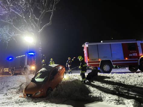 FF Statzendorf Wintereinbruch sorgt für Feuerwehreinsatz