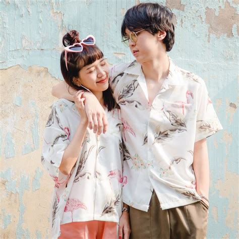 Không phải áo phông áo sơ mi cộc tay hoa hòe hoa sói mới là item được các hot girl Thái diện