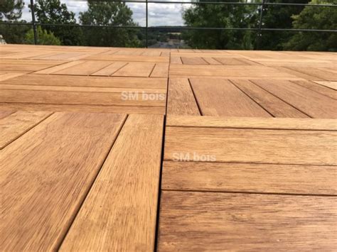 La Dalle Caillebotis Hévéa Pour Une Terrasse Exotique En