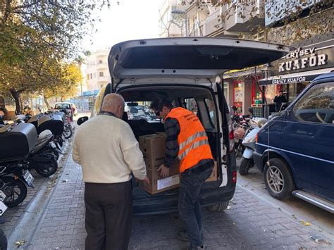 Marmaris depremzedeler için seferber oldu