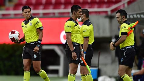 ¿Cuál es el salario de los árbitros de la Liga MX?