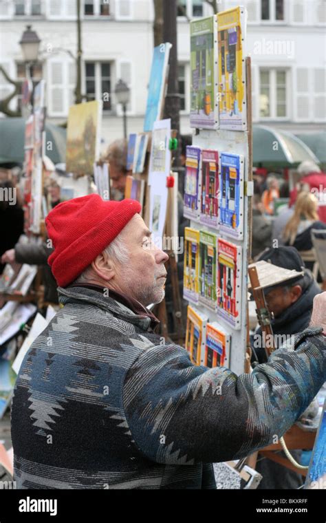 Montmartre, artists working. Paris, France Stock Photo - Alamy