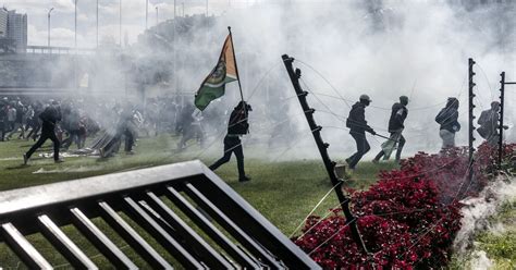 Assalto Al Parlamento In Kenya Il Governo Schiera L Esercito