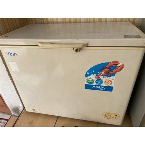 Jual AQUA AQF 220 FR CHEST FREEZER BOX 220 FR LEMARI PEMBEKU 200 Liter