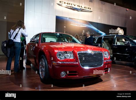 Red chrysler 300 hi-res stock photography and images - Alamy