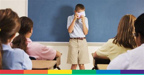 Solo Problemi Burocratici Studente Gay Riammesso A Scuola