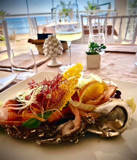 Ristorante Di Pesce Sul Mare Lounge Bar Drink Food A Realmonte