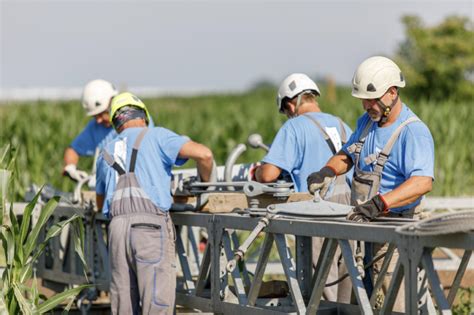 Přes dálnici vede náhradní přenosová trasa OMEXOM GA Energo s r o