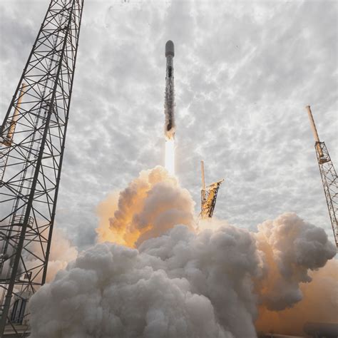 SpaceX's Starlink satellite megaconstellation launches in photos | Space