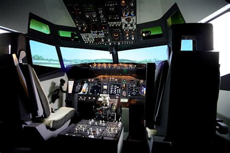 Jet Cockpit Images Cockpit airliner - pekedab