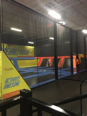 URBAN AIR TRAMPOLINE AND ADVENTURE PARK - 18 Photos & 18 Reviews - 2825 ...