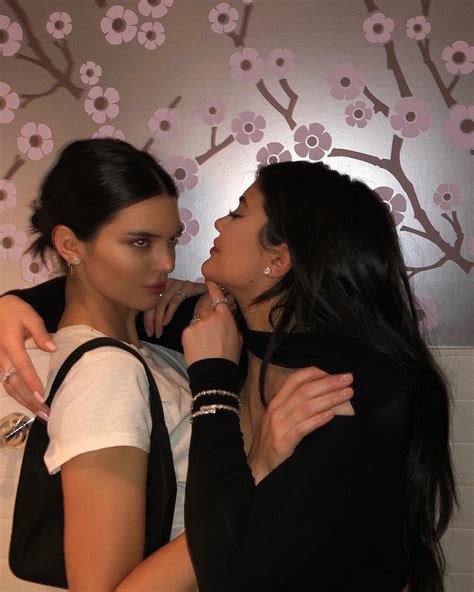 Kendall Jenner Conta Que Stormi A Aproximou Ainda Mais De Kylie Capricho