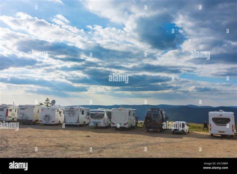 Montagnes Des Vosges Vogesen Camping Cars En Attente De La Tour Des