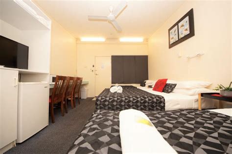 Best Ayr Accommodation - Parkside Motel Ayr Queensland