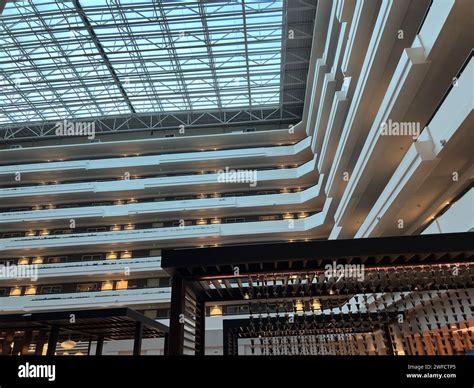 Atrium At Embassy Suites Walnut Creek Hotel A Hilton Hotel In Walnut