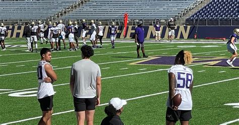 Pac 12 Media Day Will Bring Huskies And Ex Uw Players Together Sports