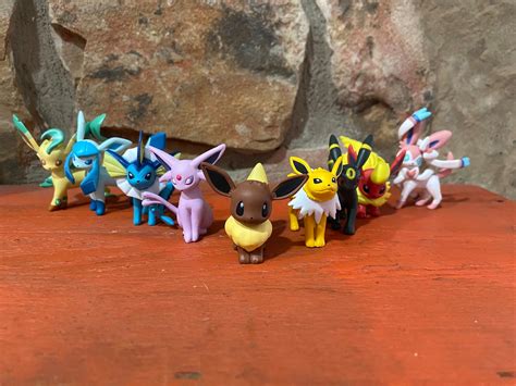 Pokemon Eevee Evolution Toys