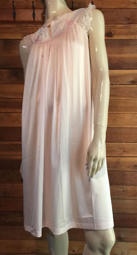 Vintage Lingerie Spring 1983 Shadowline Pink Size Small Etsy