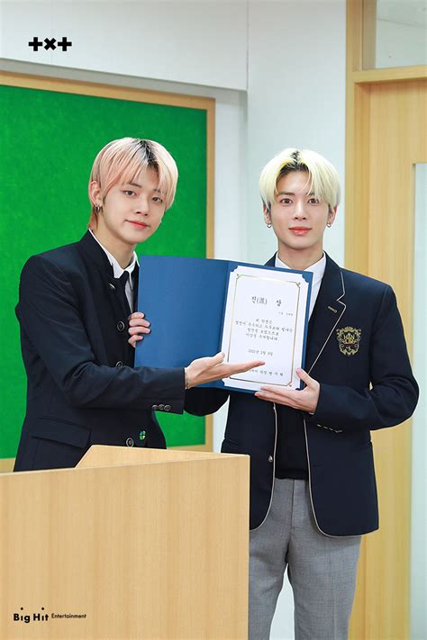 圖片 210210 Naver Post Txt Graduation 幕後花絮 看板 Txt 批踢踢實業坊