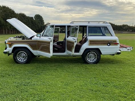 Jeep Grand Wagoneer Suv White Wd Automatic For Sale