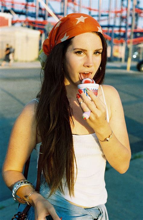 Tbt Lana Del Rey At Coney Island During July 2014 By Naomi Shonde Lana Del Rey Love Lana