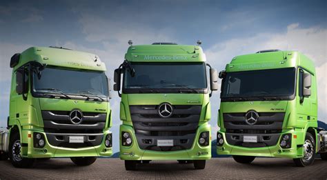 MERCEDES BENZ APRESENTA NOVA LINHA DE CAMINHÕES RODOVIÁRIOS ACTROS